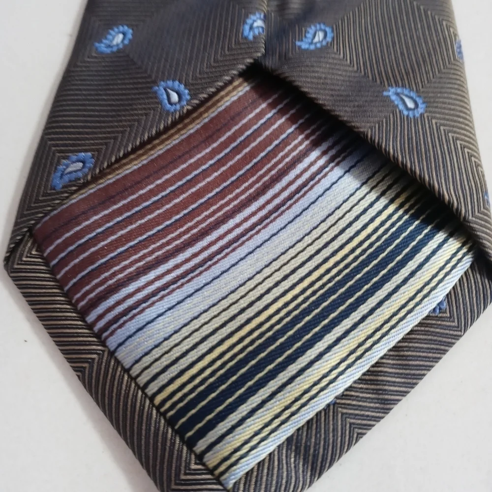 Alexander Julian 100% Silk Classic Handmade Men's Necktie 58